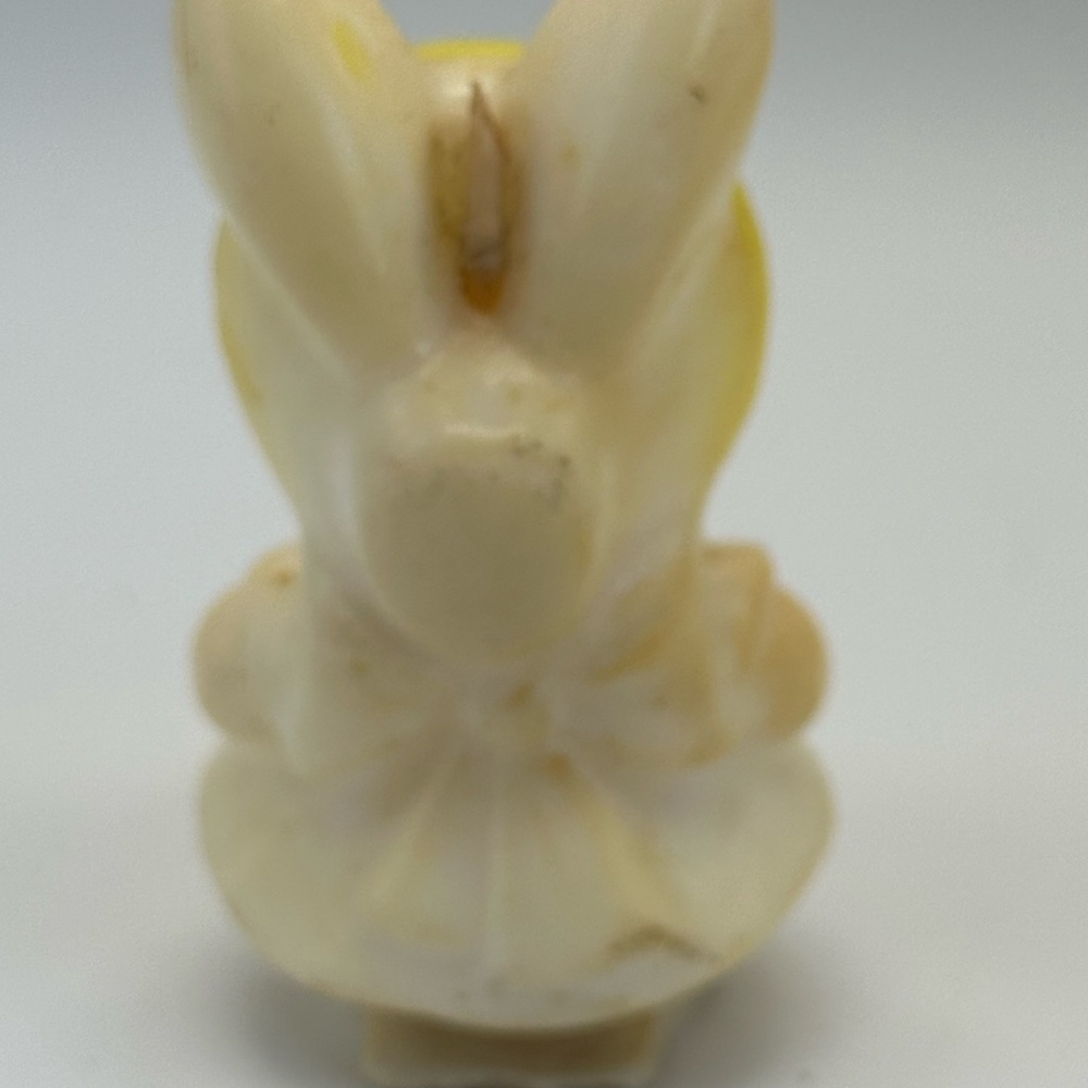 Vintage Gurley Bunny Figurine with Yellow Hat🐣🐥 - Picture 3 of 8